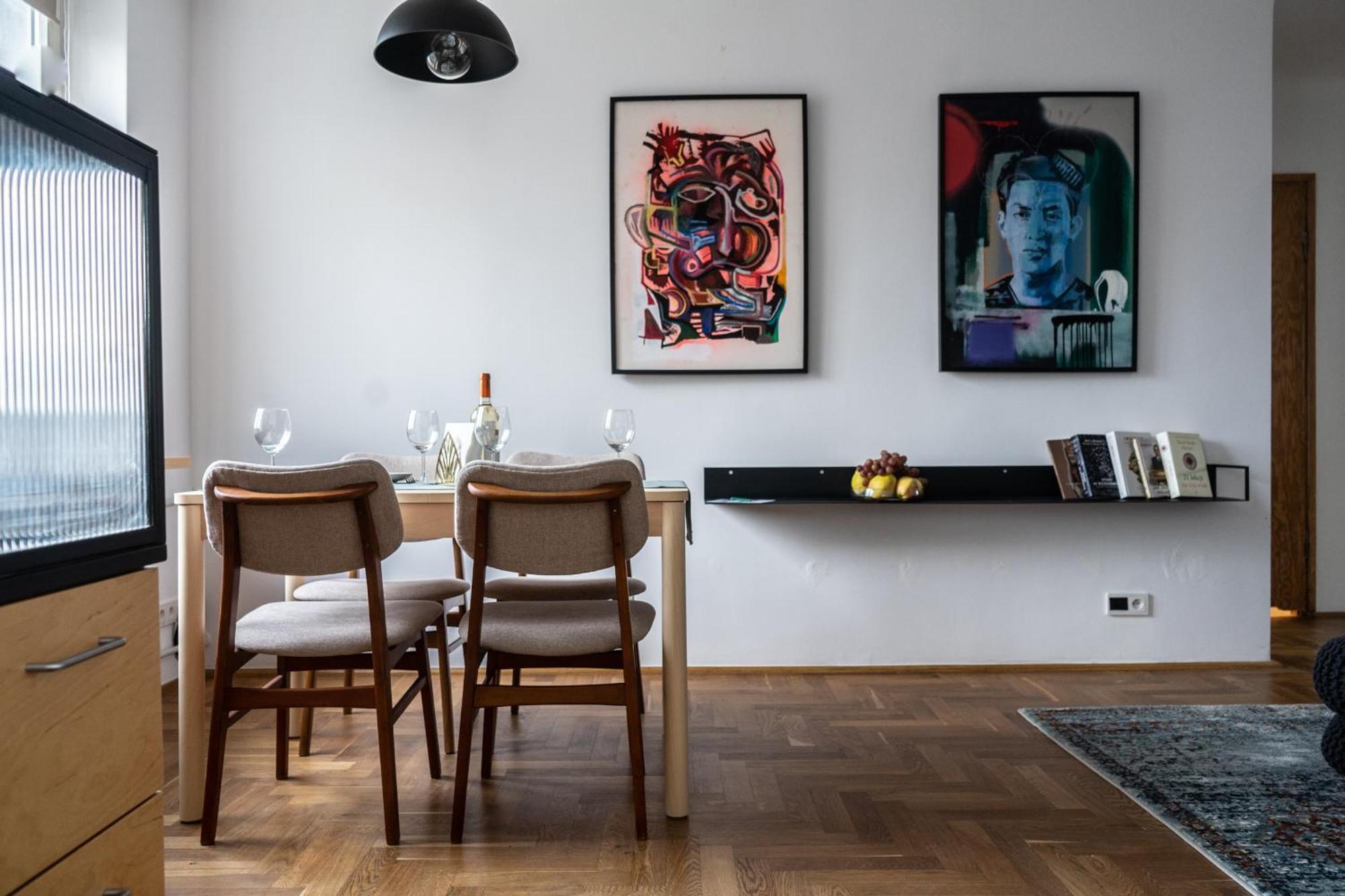 Oomph Urbanvibe Centrum Stylish 2br Hideaway Apartamento *