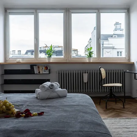 Oomph Urbanvibe Centrum Stylish 2Br Hideaway Varsovia Exterior foto